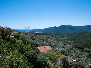 Rustico in Vendita a Arnasco, 215'000€, 135 m²