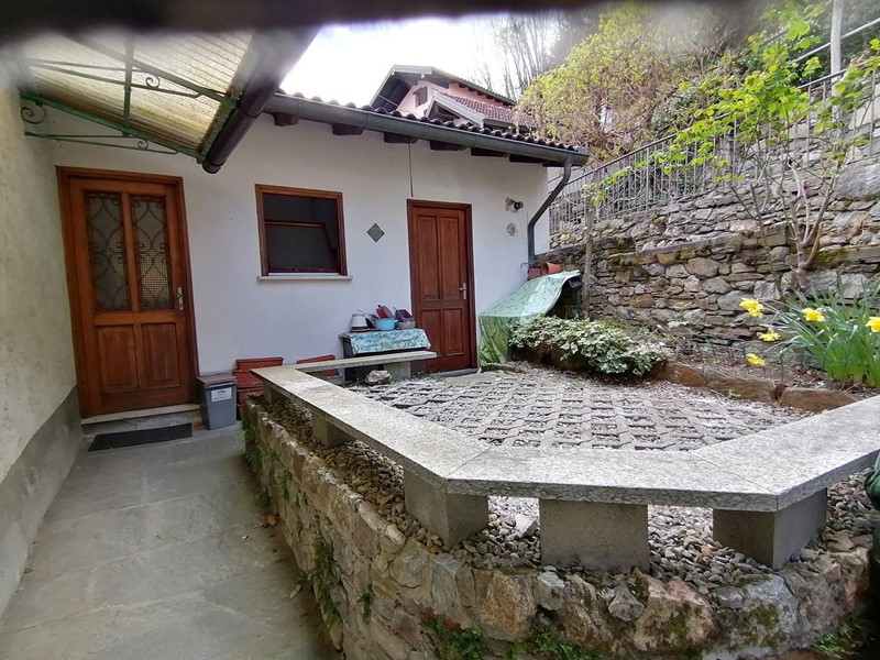 Casa Indipendente in Vendita a Cannobio, 120'000€, 80 m²