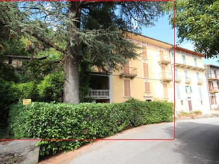 Villa in Vendita a Oggebbio, 850'000€, 380 m²