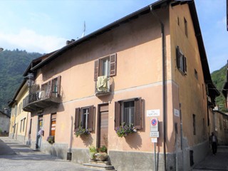 Casa Indipendente in Vendita a Cannobio, 350'000€, 357 m²