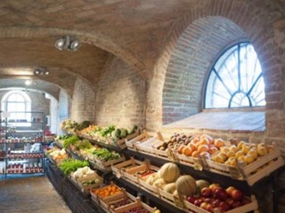 Attività commerciale in Vendita a Alzano Lombardo, 39'000€, 140 m²