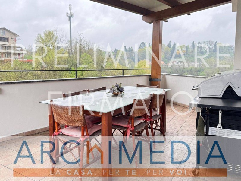 Quadrilocale in Vendita a Malnate, 165'000€, 183 m²