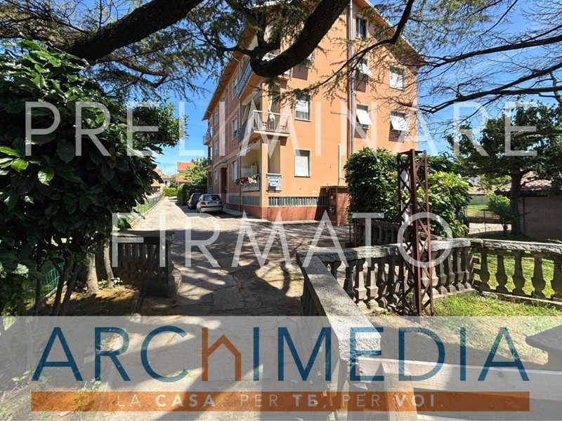 Quadrilocale in Vendita a Venegono Superiore, 142'000€, 135 m²