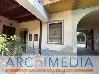 Rustico in Vendita a Malnate, 35'000€, 75 m²