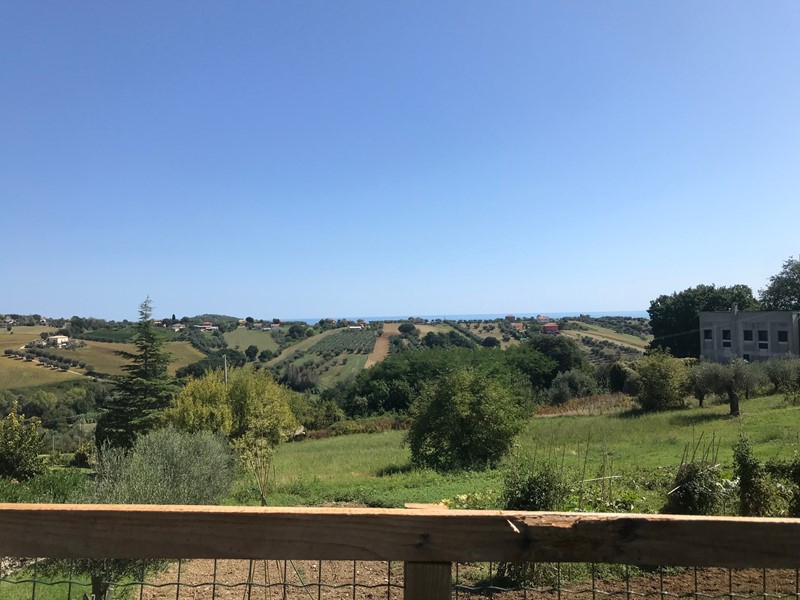 Terreno edificabile in Vendita a Mosciano Sant'Angelo, 70'000€, 1300 m²