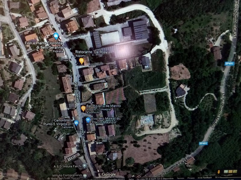 Terreno edificabile in Vendita a Isola del Gran Sasso d'Italia, 100'000€, 800 m²