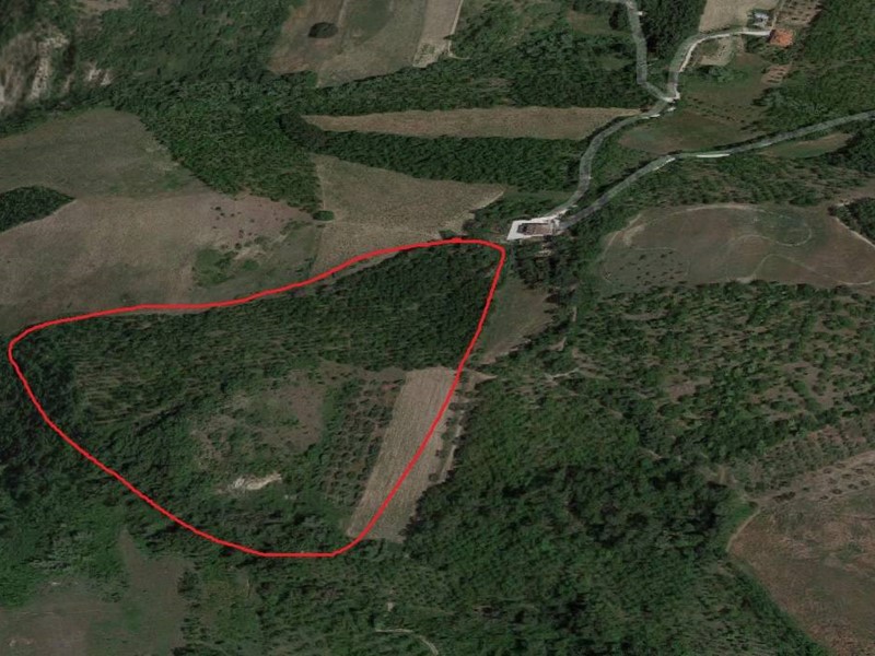 Terreno agricolo in Vendita a Teramo, 45'000€, 37000 m²