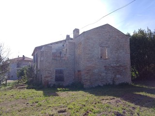 Rustico in Vendita a Giulianova, 59'000€, 130 m²