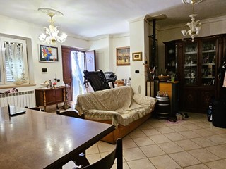 Quadrilocale in Vendita a Teramo, 50'000€, 130 m²
