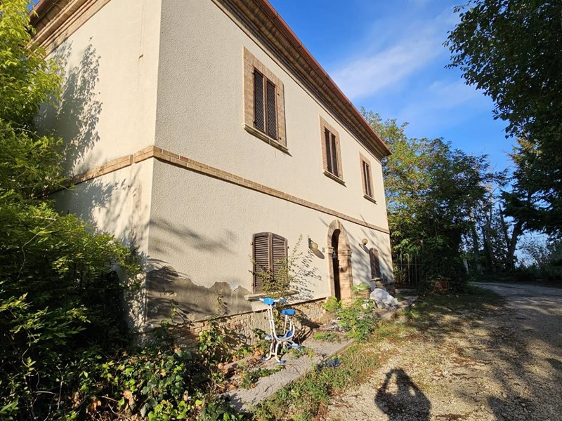 Casa Indipendente in Vendita a Sant'Omero, 110'000€, 150 m²
