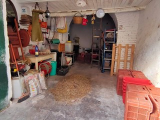 Magazzino in Vendita a Palombara Sabina, 8'500&euro;, 26 m²