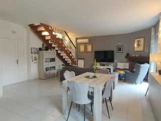 Quadrilocale in Vendita a Moricone, 159'000€, 170 m²