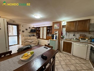 Trilocale in Vendita a Guidonia Montecelio, 69'000€, 99 m²