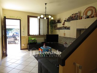 Villetta a schiera in Vendita a Massarosa, 170'000€, 100 m²