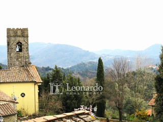 Casa Indipendente in Vendita a Camaiore, 80'000&euro;, 130 m²