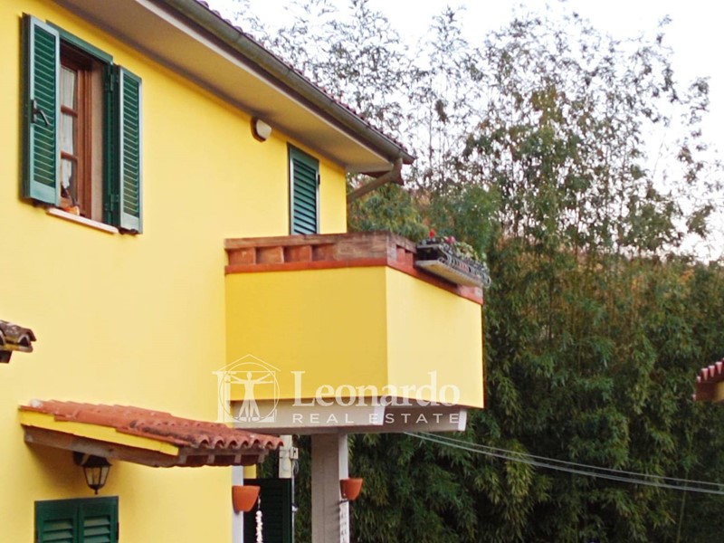 Casa Indipendente in Vendita a Massarosa, 219'000€, 80 m²
