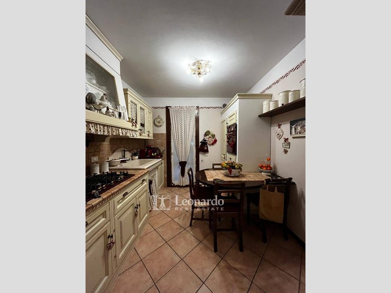 Villetta a schiera in Vendita a Viareggio, 320'000€, 160 m²