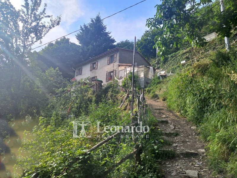 Casa Indipendente in Vendita a Stazzema, 260'000€, 206 m²