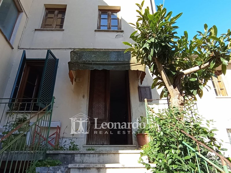 Casa Indipendente in Vendita a Massarosa, 130'000€, 116 m²