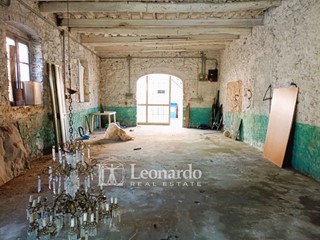 Casa Indipendente in Vendita a Pescaglia, 115'000€, 170 m²