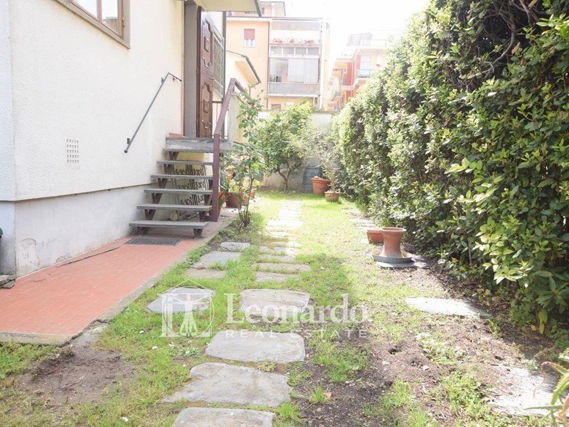 Casa Semi Indipendente in Vendita a Viareggio, 350'000€, 150 m²