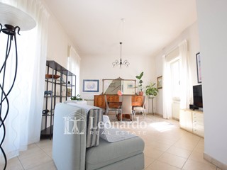 Villa in Vendita a Viareggio, 650'000€, 240 m²
