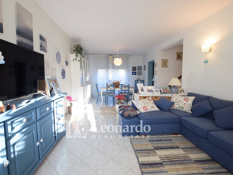 Villetta a schiera in Vendita a Camaiore, 415'000&euro;, 155 m²