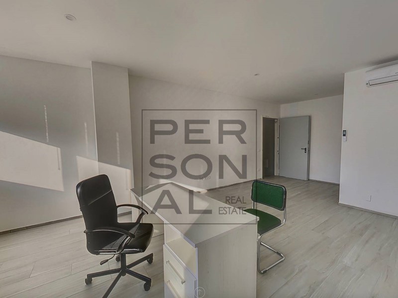 Ufficio in Affitto a Bolzano, 535&euro;, 35 m²