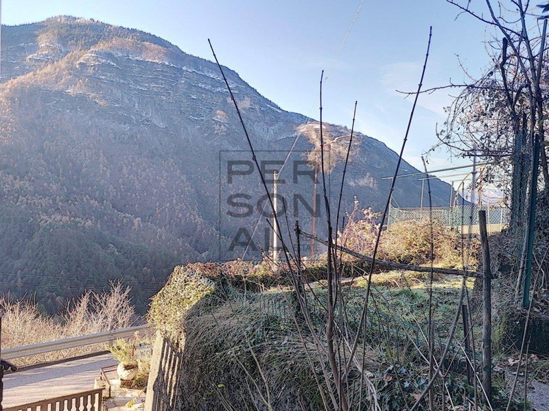 Casa Indipendente in Vendita a Terragnolo, 240'000€, 240 m²