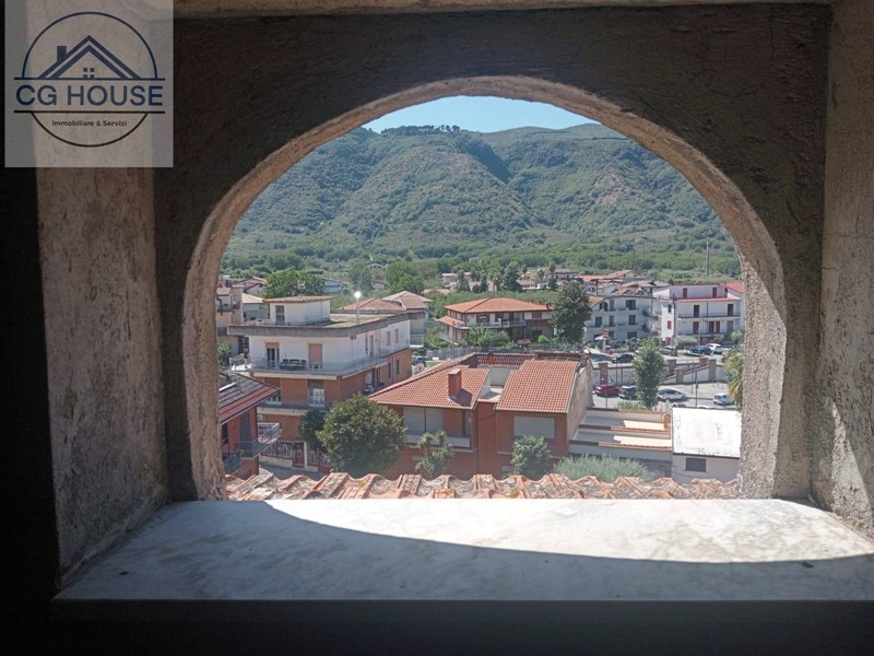 Casa Semi Indipendente in Vendita a Lauro, 65'000&euro;, 230 m²