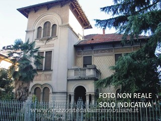 Villa in Vendita a Ascoli Piceno, 700 m²