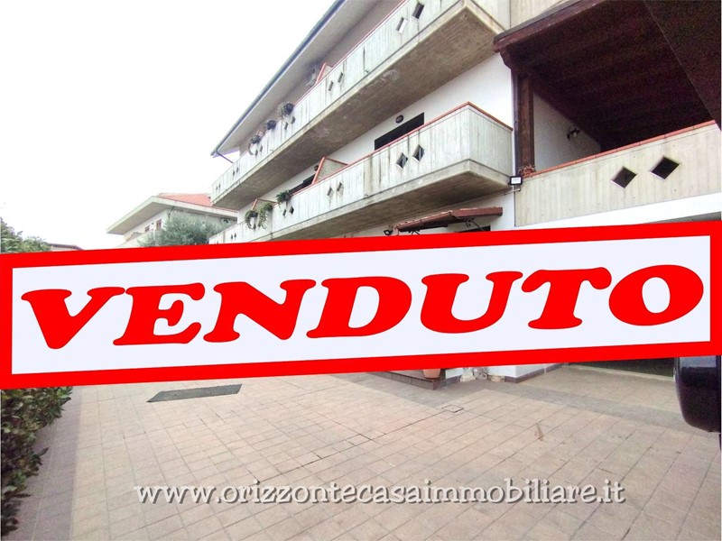 Villetta a schiera in Vendita a Folignano, 249'000€, 211 m²