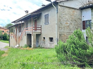 Rustico in Vendita a Ascoli Piceno, 40'000€, 400 m²