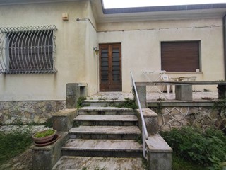 Villa in Vendita a Camaiore, 1'100'000&euro;, 190 m²