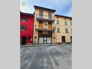 Negozio in Vendita a Pavullo nel Frignano, 95'000€, 100 m²