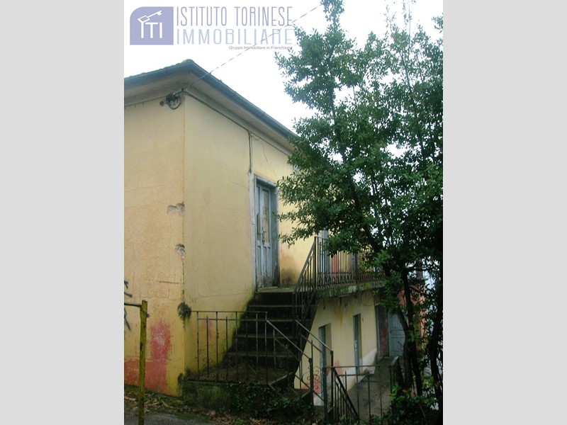 Rustico in Vendita a Cassino, 59'000€, 175 m²