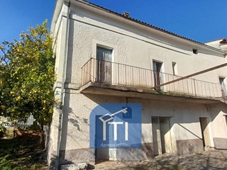 Rustico in Vendita a Sant'Elia Fiumerapido, 35'000€, 100 m²