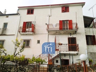 Appartamento in Vendita a Vallerotonda, 80'000€, 360 m²