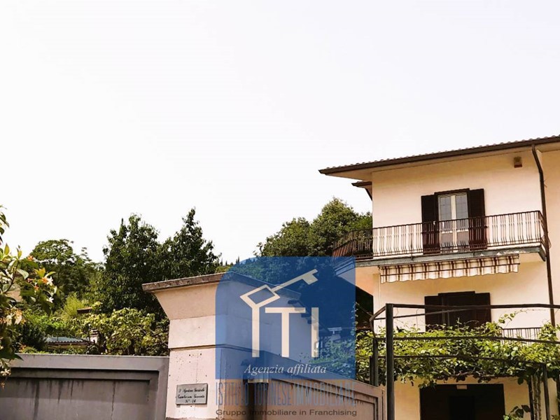 Villa in Vendita a Sant'Elia Fiumerapido, 99'000€, 200 m²