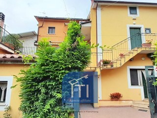 Casa Indipendente in Vendita a Sant'Elia Fiumerapido, 65'000€, 170 m²