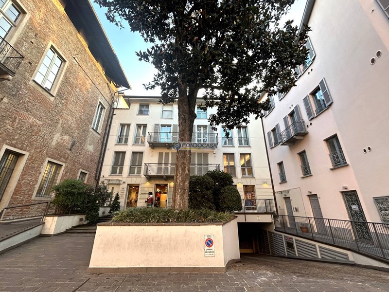 Quadrilocale in Vendita a Pavia, 685'000€, 160 m²