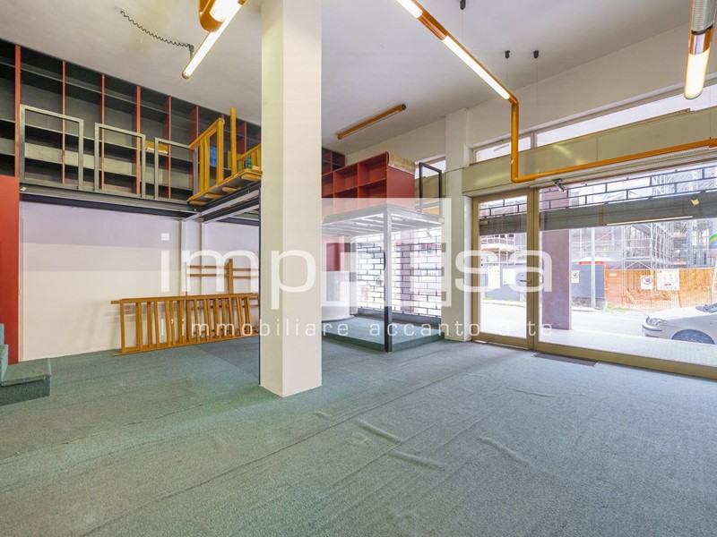 Immobile commerciale in Vendita a Conegliano, 53'000€, 64 m²