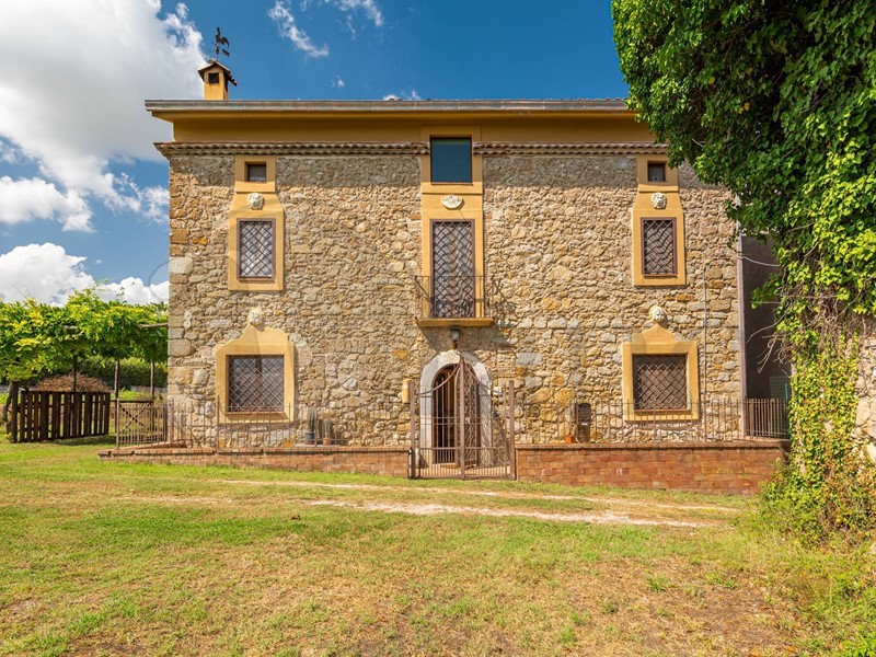 Rustico in Vendita a Arce, 250'000€, 270 m²