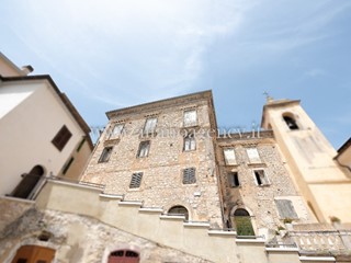 Rustico in Vendita a Fontana Liri, 160'000€, 800 m²