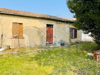 Rustico in Vendita a Arce, 38'000€, 120 m²