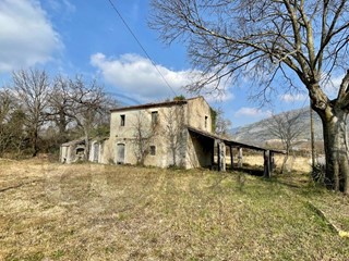 Rustico in Vendita a Roccasecca, 28'000€, 130 m²