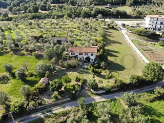 Rustico in Vendita a Prossedi, 295'000€, 250 m²