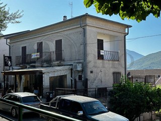 Appartamento in Vendita a San Pietro Infine, 49'000€, 96 m²