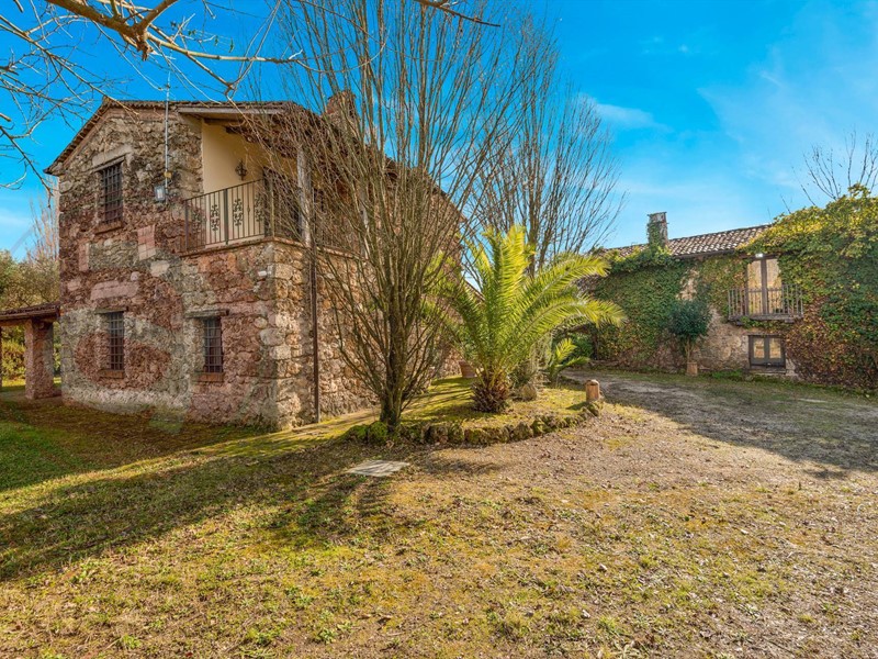 Rustico in Vendita a Ferentino, 490'000€, 380 m²