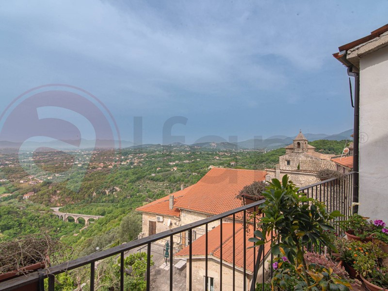 Rustico in Vendita a Fontana Liri, 139'000€, 217 m²